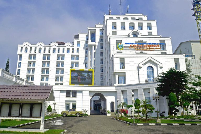 Bobby Nasution Tetapkan Sumut Tanggap Darurat Bencana